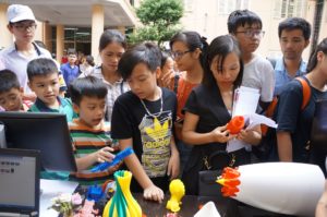 Vì sao "SOLIDWORKS Apps for Kids" và máy in 3D Sindoh là bộ công cụ hữu ích cho mô hình học tập STEM 9 ViHoth tham gia ngay hoi Stem