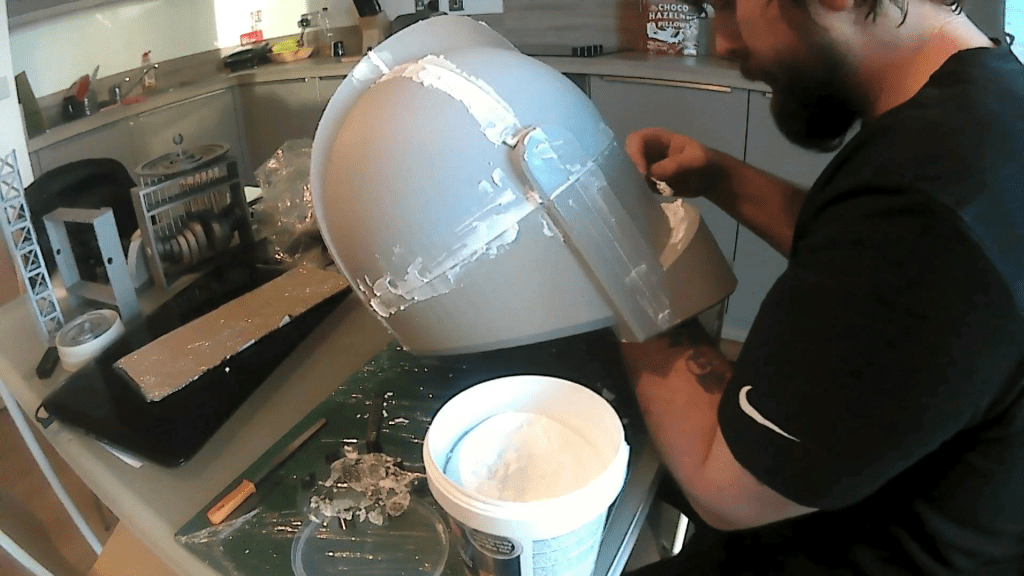 Hướng dẫn tạo chiếc mũ sắt với phần mềm thiết kế 3D SOLIDWORKS