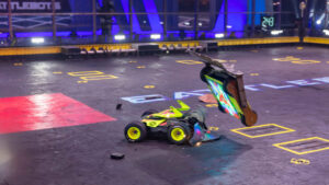 Tối ưu hóa thiết kế robot chiến đấu với SOLIDWORKS 3 thiet ke robot chien dau